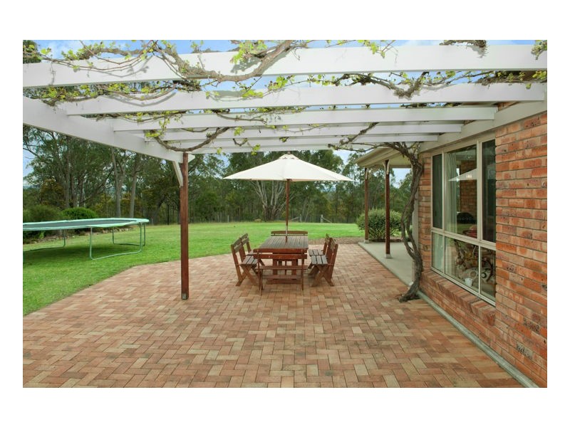 84 Ursula Road, Armidale NSW 2350