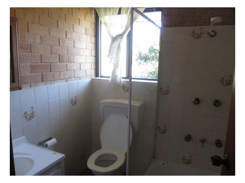 2/192 Chapel Street, Armidale NSW 2350