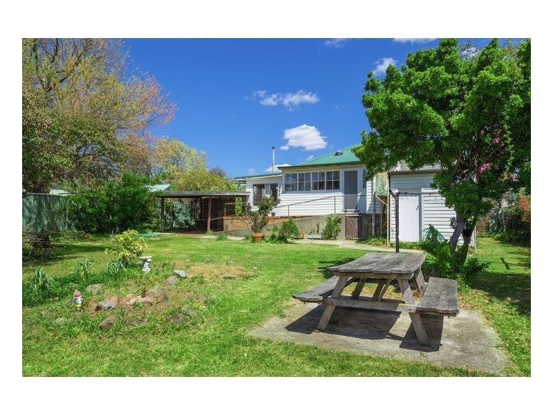 3 Speare Avenue, Armidale NSW 2350