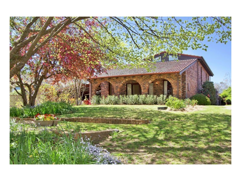 77 Perrott Street, Armidale NSW 2350