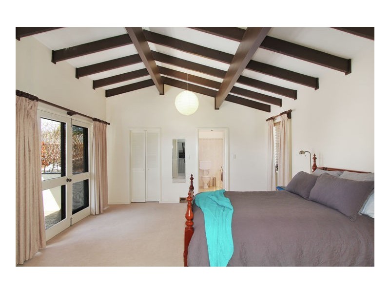 77 Perrott Street, Armidale NSW 2350