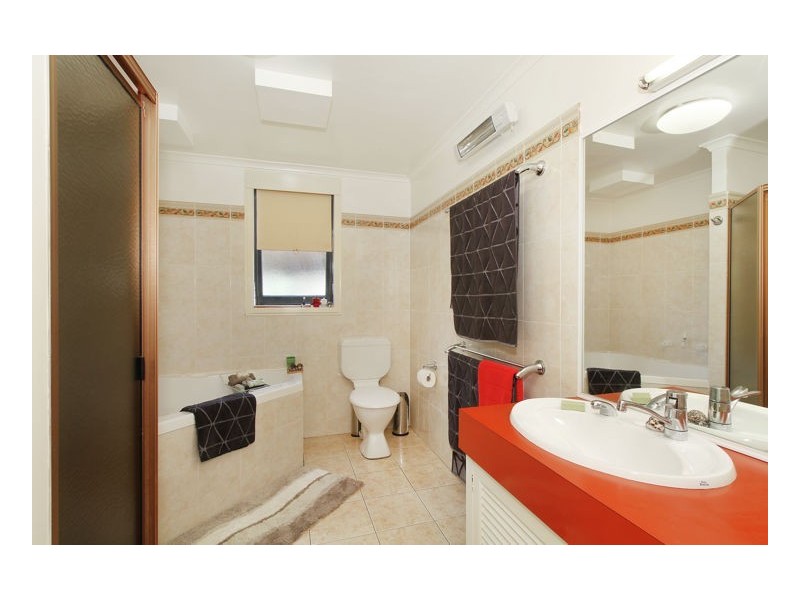 77 Perrott Street, Armidale NSW 2350