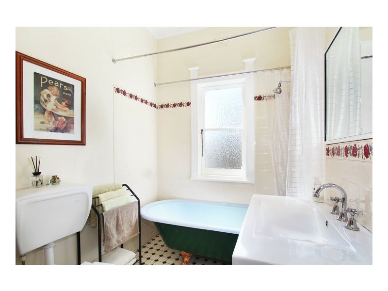 82 Jeffrey Street, Armidale NSW 2350