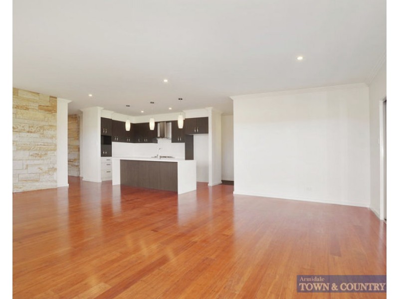 8 Grandview Crescent, Armidale NSW 2350