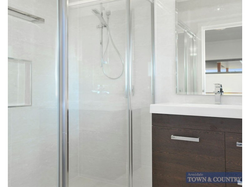 8 Grandview Crescent, Armidale NSW 2350