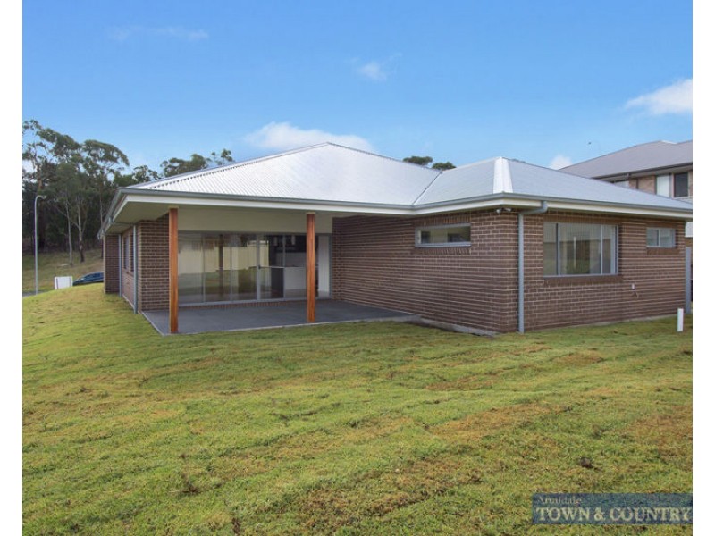 8 Grandview Crescent, Armidale NSW 2350