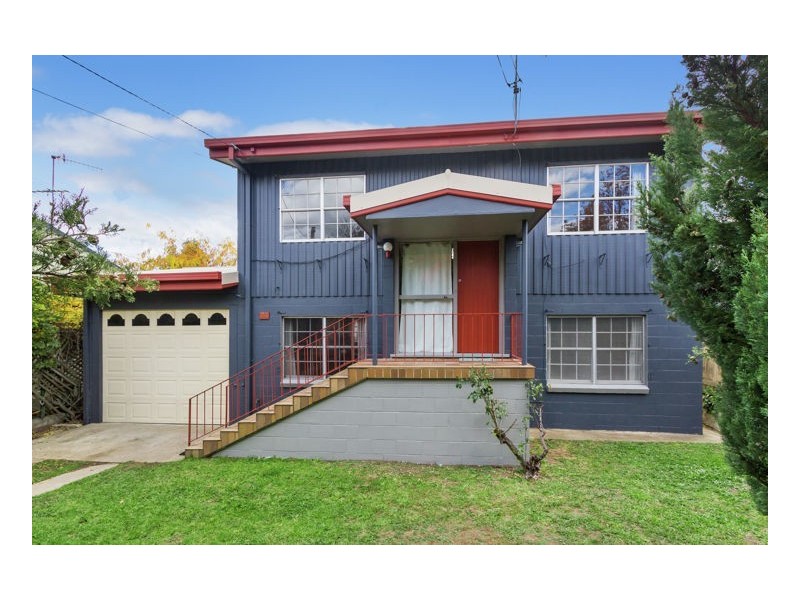 74 Markham Street, Armidale NSW 2350