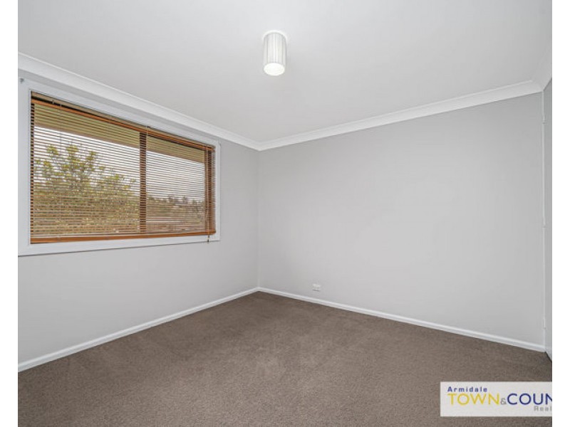 14 Yallambee Avenue, Armidale NSW 2350