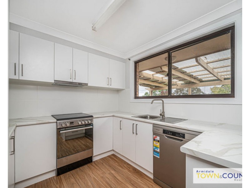 14 Yallambee Avenue, Armidale NSW 2350