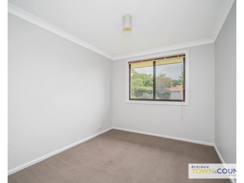 14 Yallambee Avenue, Armidale NSW 2350