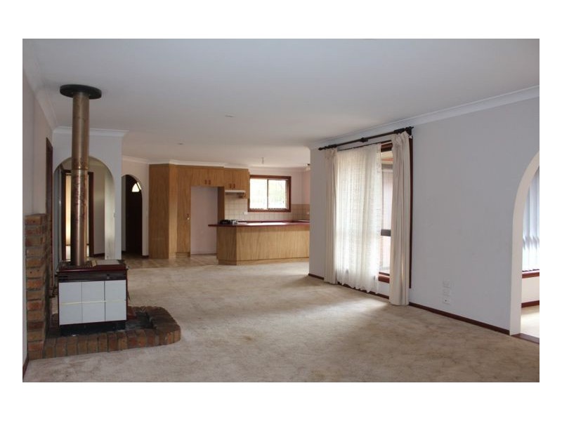 34 Manse Street, Guyra NSW 2365