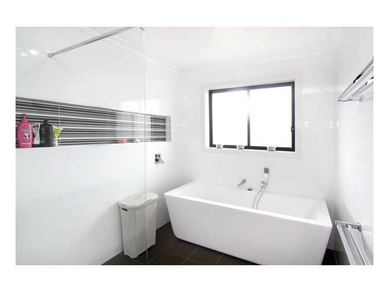 69 Box Hill Drive, Armidale NSW 2350