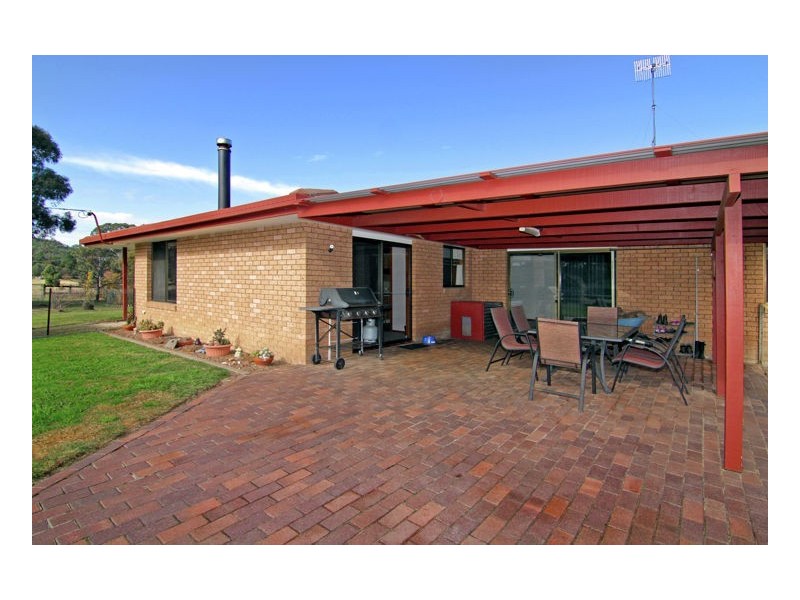 26 Barloo Road, Armidale NSW 2350