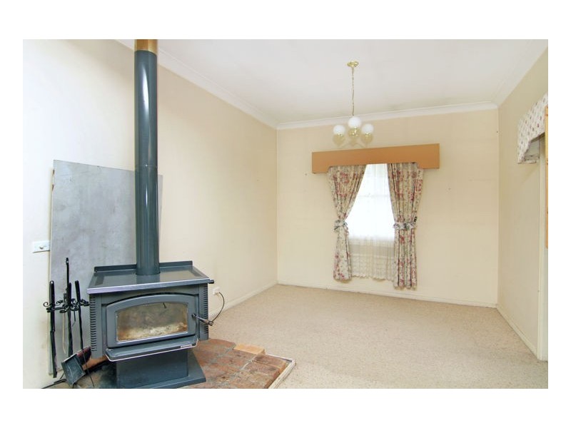 39 Johns Street, Uralla NSW 2358