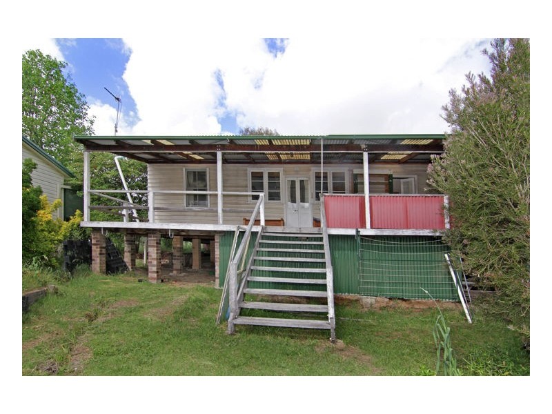 39 Johns Street, Uralla NSW 2358