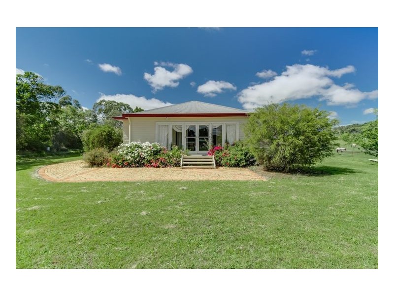 36 Dangarsleigh Road, Armidale NSW 2350