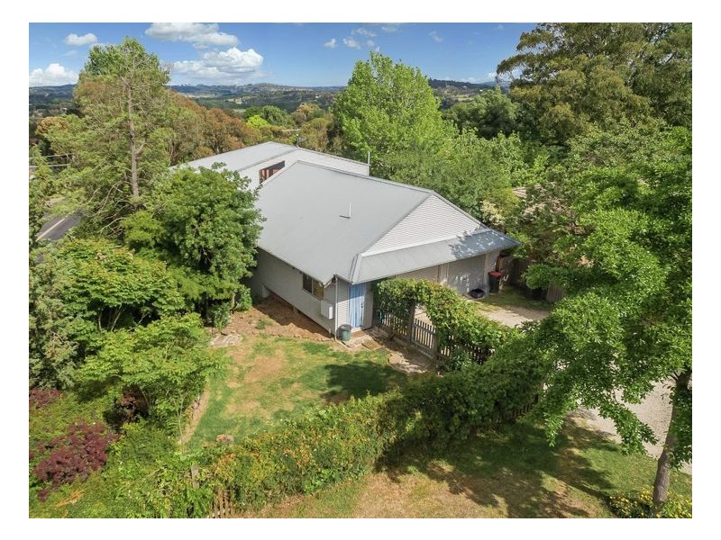 2 Nyssa Street, Armidale NSW 2350
