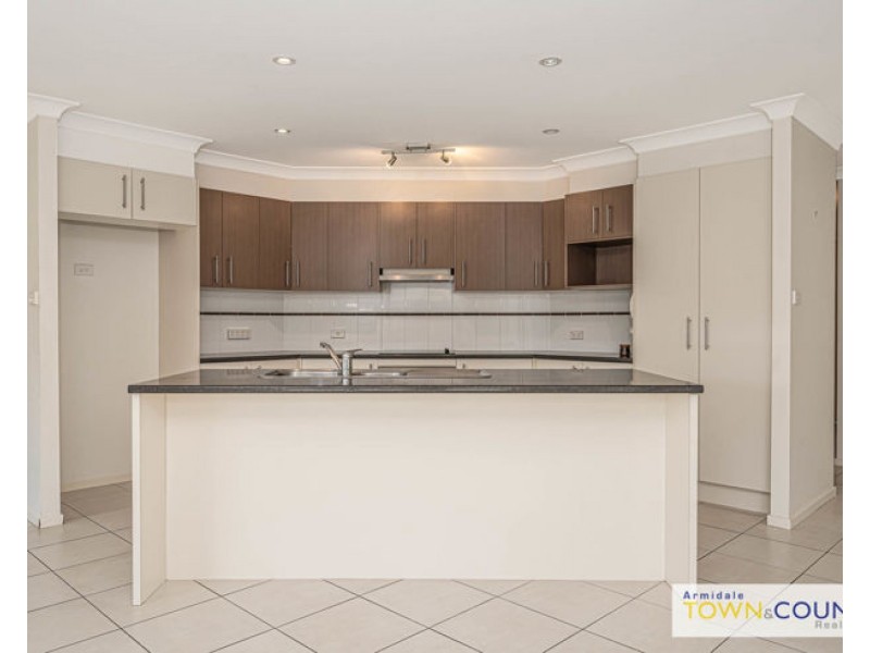 28 Albion Close, Armidale NSW 2350