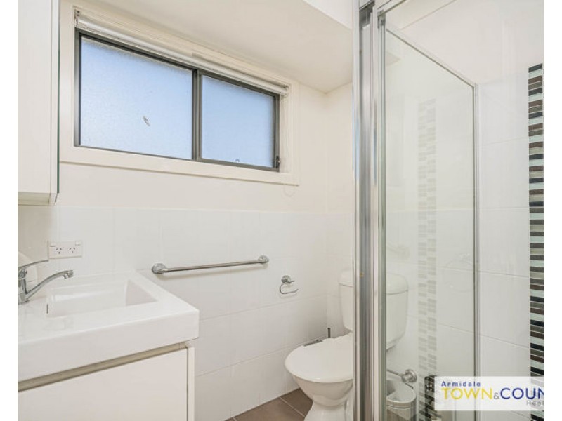 28 Albion Close, Armidale NSW 2350