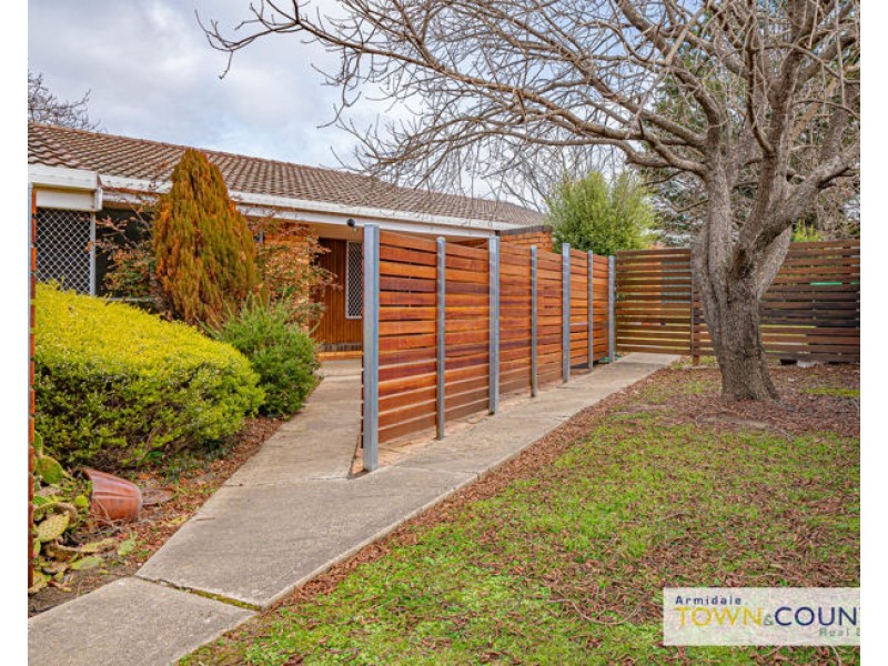 2/12 Dawson Avenue, Armidale NSW 2350