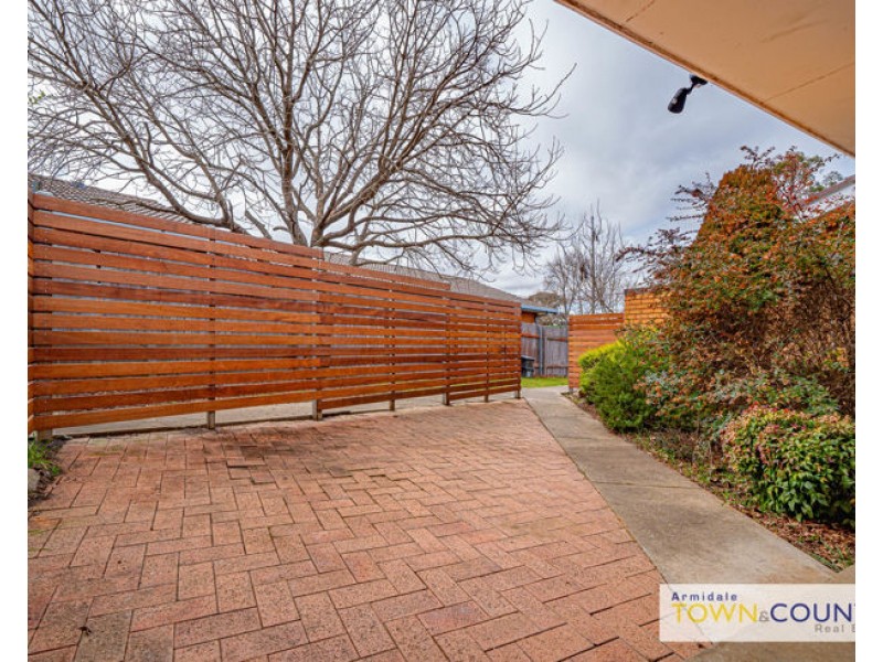 2/12 Dawson Avenue, Armidale NSW 2350