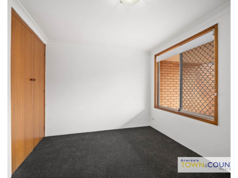 2/12 Dawson Avenue, Armidale NSW 2350