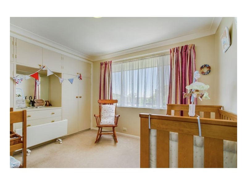 19 Campion Parade, Armidale NSW 2350