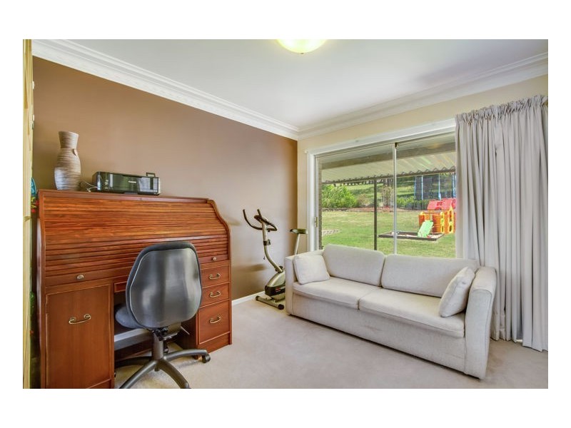 19 Campion Parade, Armidale NSW 2350