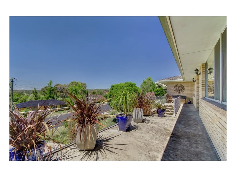 19 Campion Parade, Armidale NSW 2350