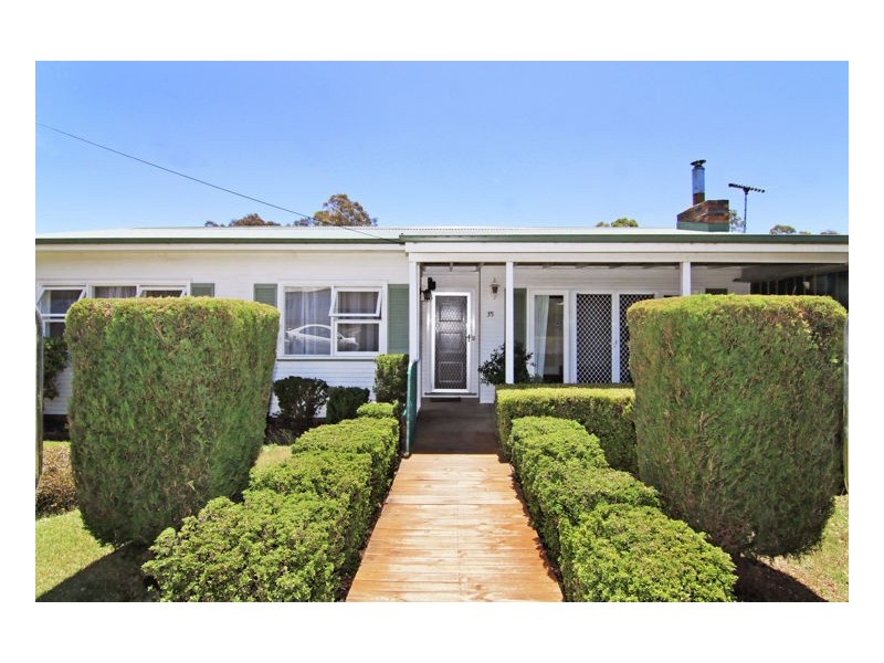35 Mann Street, Armidale NSW 2350