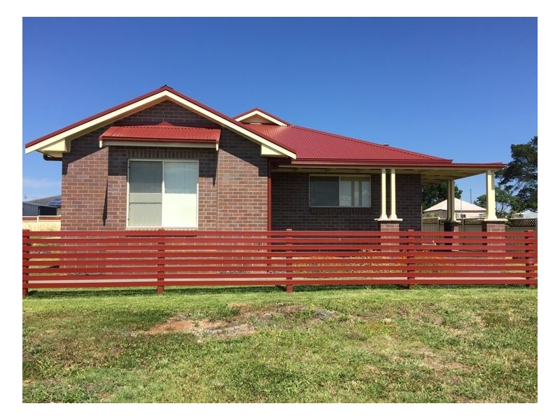4/12 Hardinge Street, Guyra NSW 2365