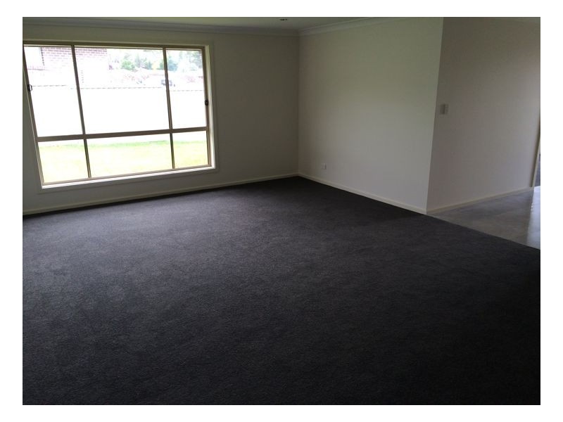 4 Peterson Drive, Armidale NSW 2350