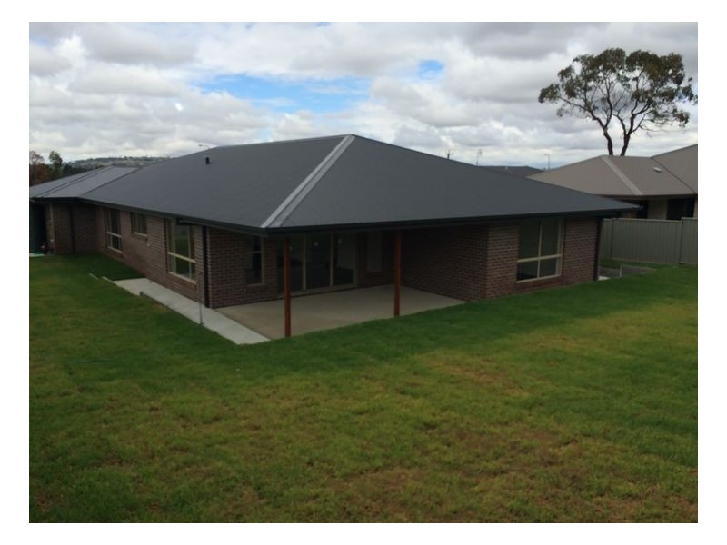4 Peterson Drive, Armidale NSW 2350