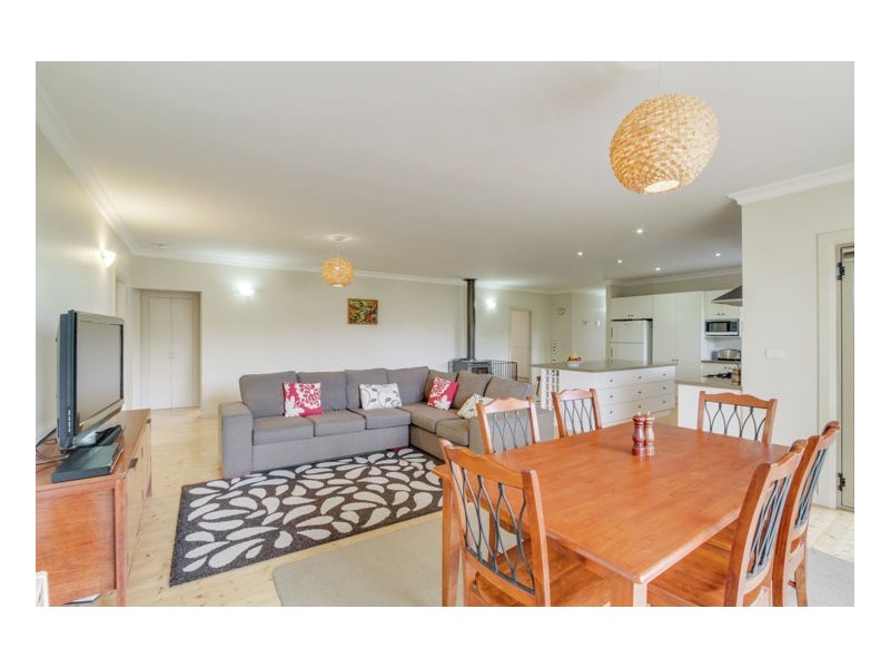 17 O’Connor Road, Armidale NSW 2350