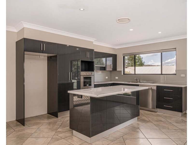4/8-10 Grills Place, Armidale NSW 2350