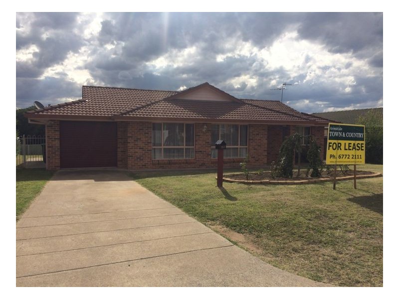 59 Macdonald Drive, Armidale NSW 2350