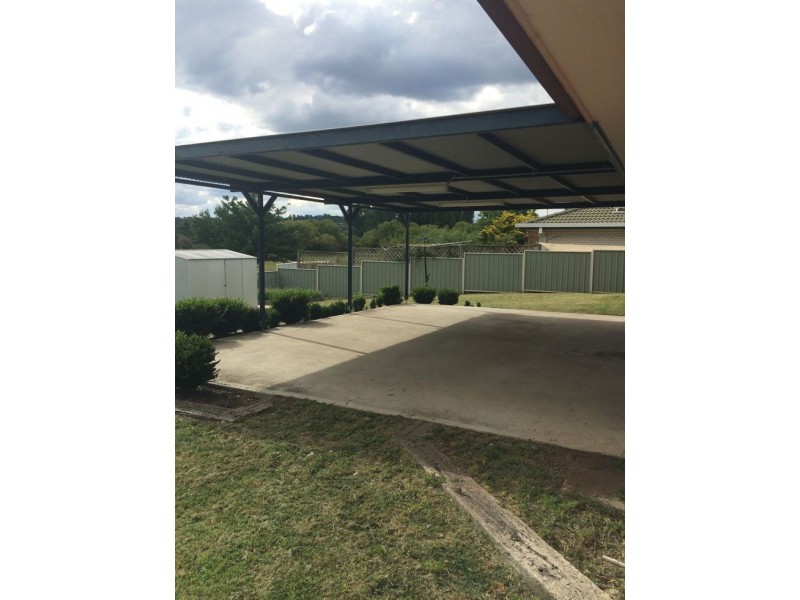 59 Macdonald Drive, Armidale NSW 2350