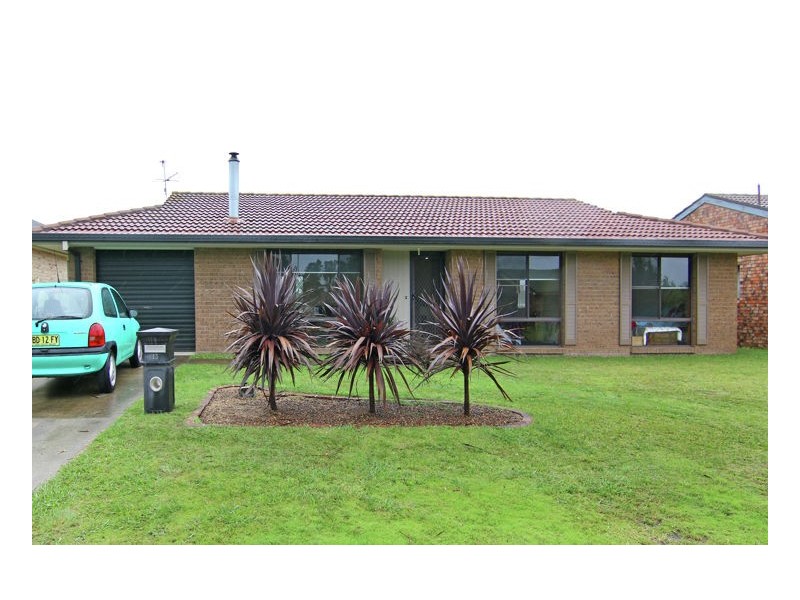 13 Conningdale Crescent, Armidale NSW 2350
