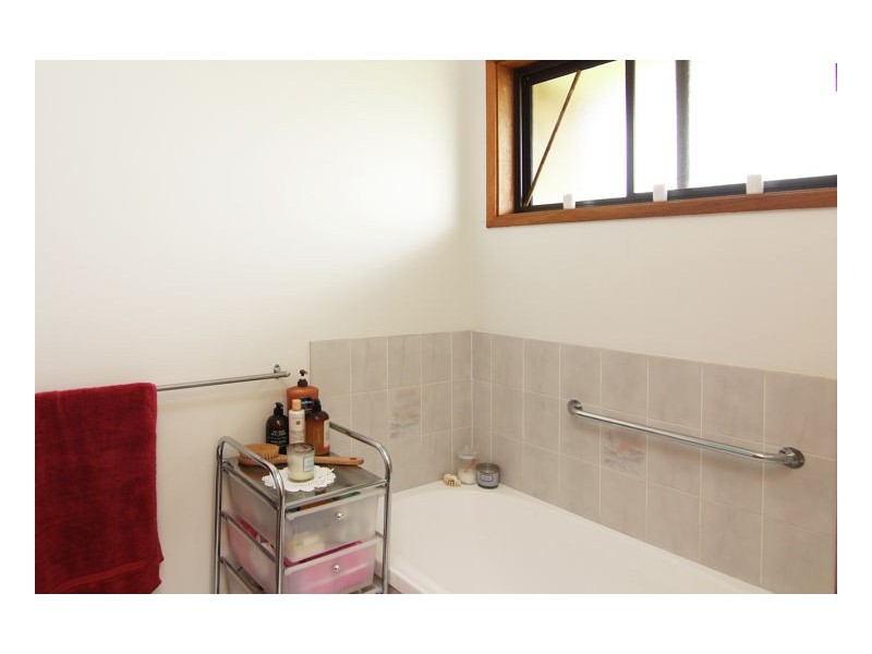 13 Conningdale Crescent, Armidale NSW 2350