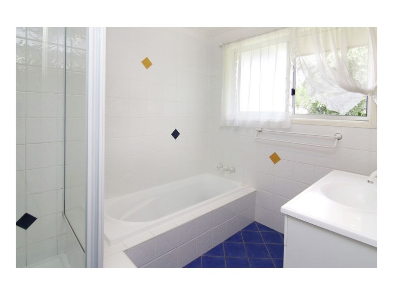 8 Stewart Crescent, Armidale NSW 2350