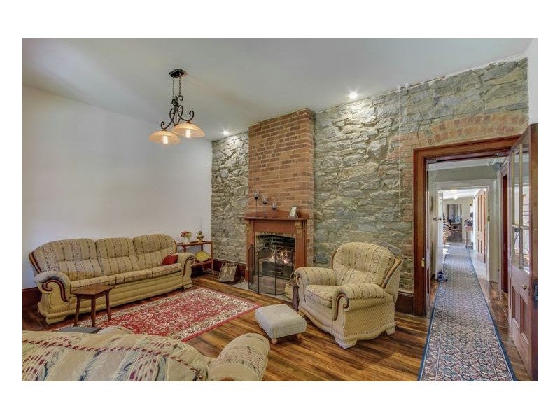 289 Racecourse Road, Armidale NSW 2350