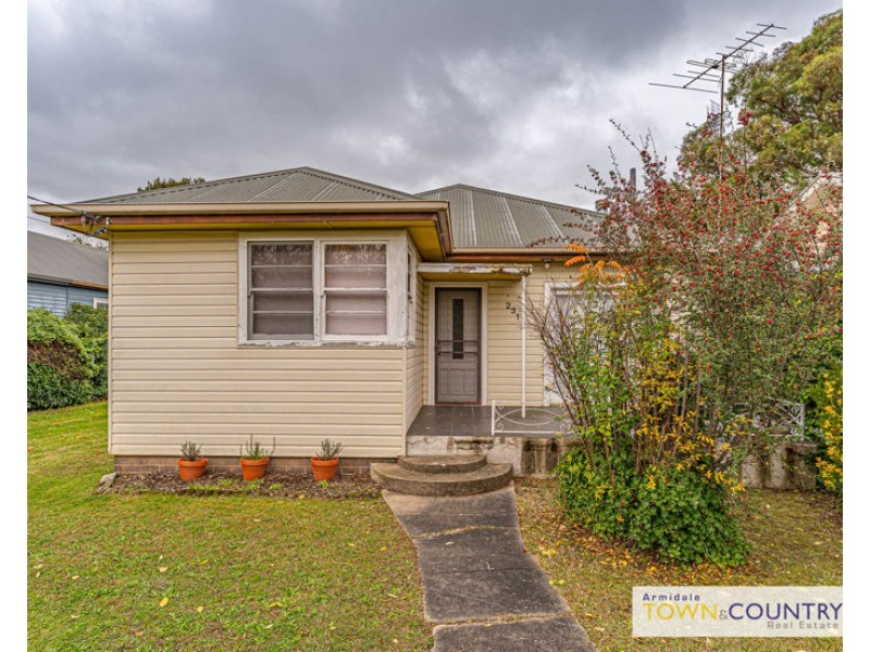 231 Dumaresq Street, Armidale NSW 2350