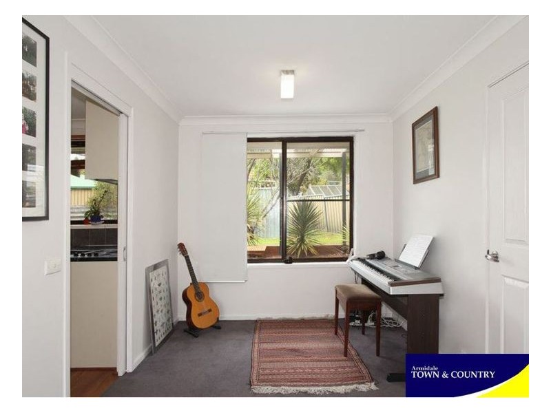 6 Moyes Street, Armidale NSW 2350