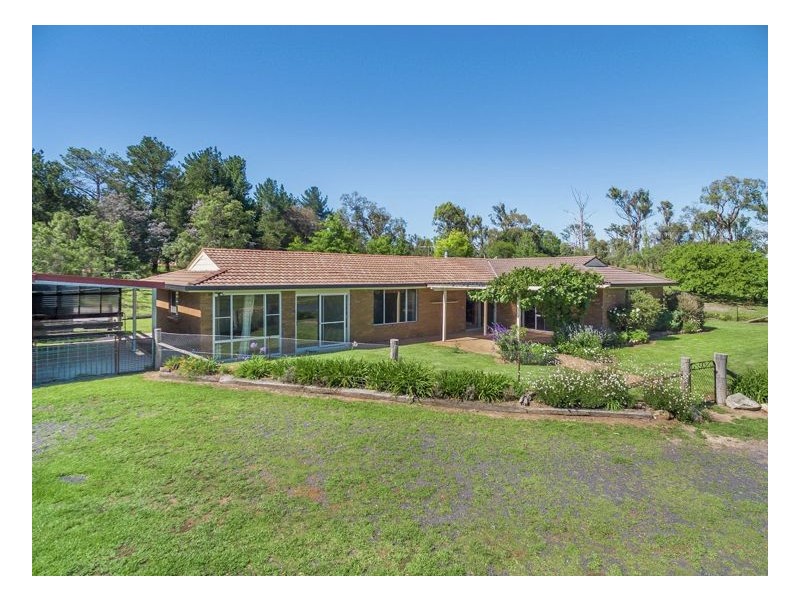 1127 Castledoyle Road, Armidale NSW 2350