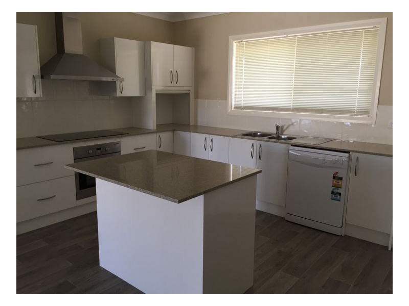 4/12 Hardinge Street, Guyra NSW 2365