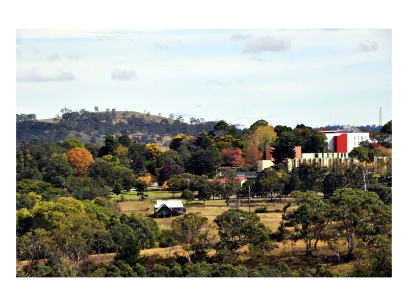 44 Grandview Crescent, Armidale NSW 2350