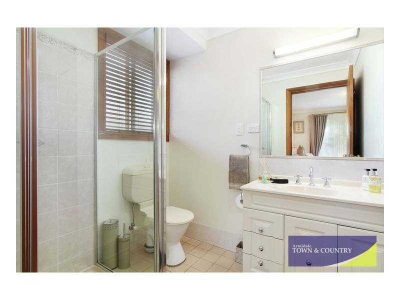 13 Rosecommon Avenue, Armidale NSW 2350