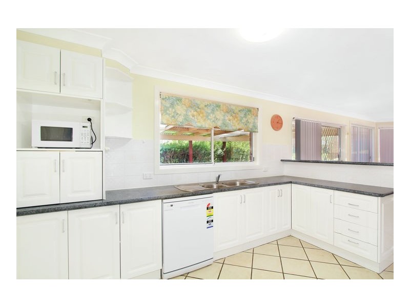42 Norris Drive, Armidale NSW 2350