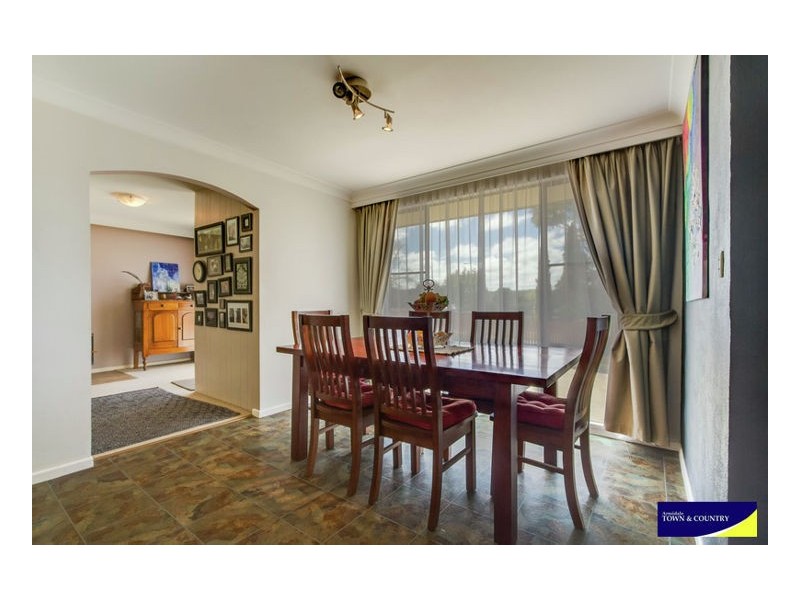 6 Wade Avenue, Armidale NSW 2350