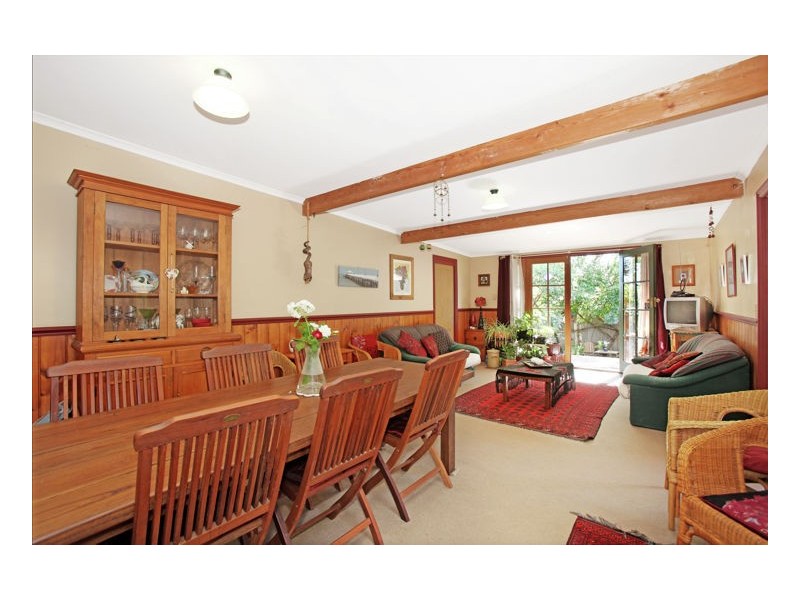 220 Donnelly Street, Armidale NSW 2350